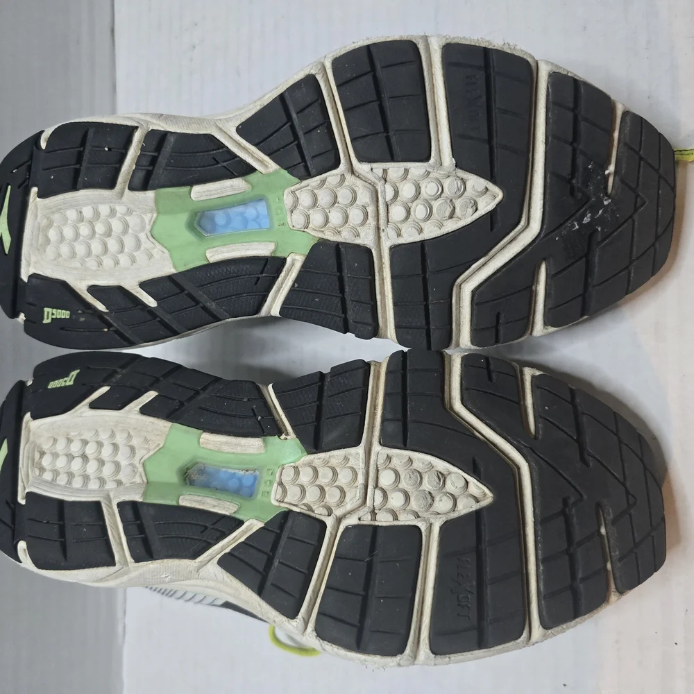 Diadora Athletic Shoes - Gray and‎ Yellow
